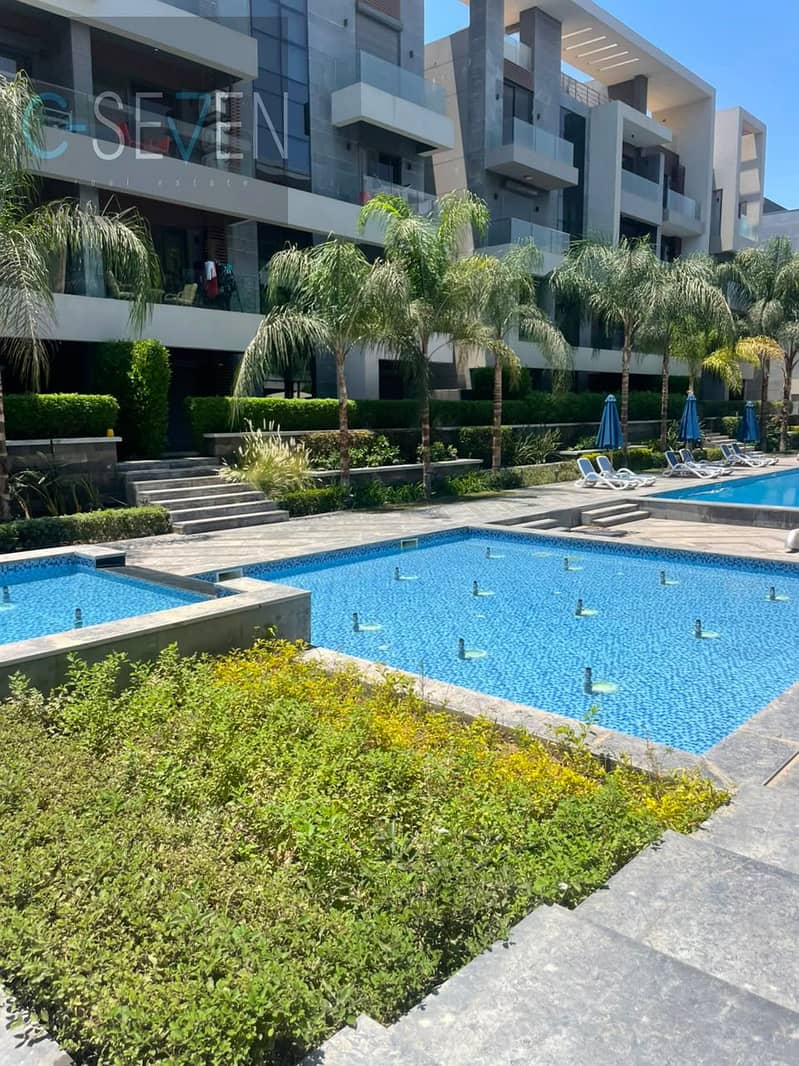 Penthouse fully finished with ac's for sale in el patio casa Prime Location 185 sqm + 100 m² Roof - Meer