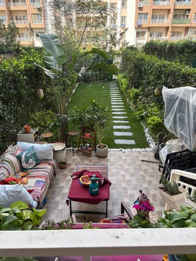 3 Bedroom Apartment for Sale in Shorouk City, Cairo - من المالك شقه ارضي بحديقه بالمطبخ و الشاترز و التكيفات
