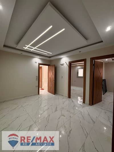 4 Bedroom Apartment for Sale in Sheikh Zayed, Giza - WhatsApp Image 2026-07-26 at 4.22. 07 PM. jpeg