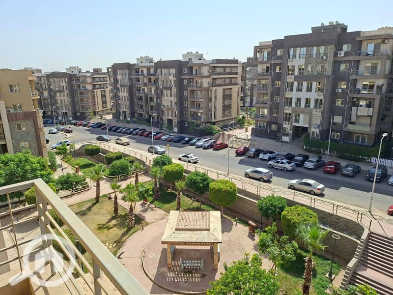 For rent, an apartment in Dar Masr Al-Qarnfal, the First Assembly, directly in front of Gate 24 of Al-Rehab and the Eastern Market, and on the Northern 90, directly in front of Gate 6, with an area of 140 m and a distinctive view. - Ansicht 2