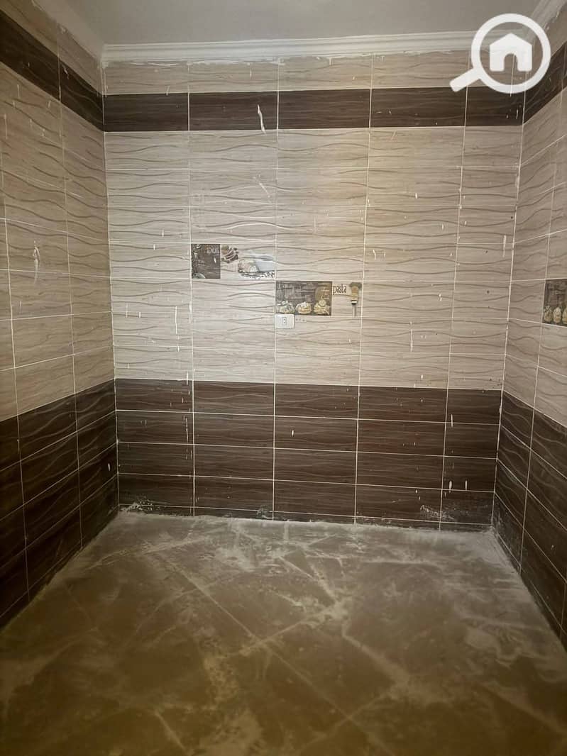 For rent, an apartment in Dar Masr Al-Qarnfal, the First Assembly, directly in front of Gate 24 of Al-Rehab and the Eastern Market, and on the Northern 90, directly in front of Gate 6, with an area of 140 m and a distinctive view. - Ansicht 5