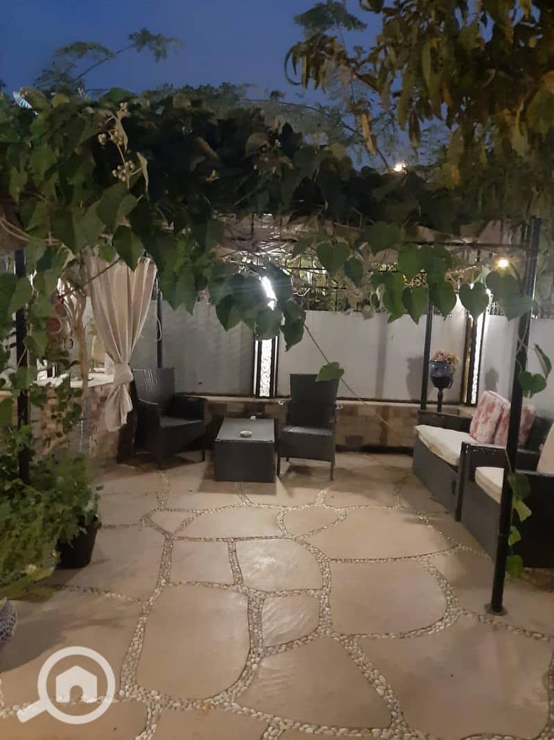 Ground floor apartment with a garden - Ansicht 2