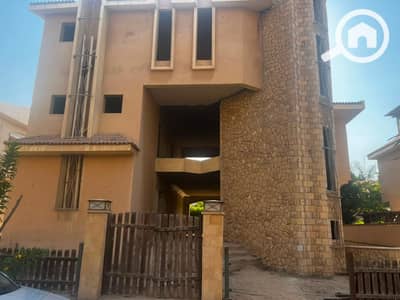 4 Bedroom Villa for Sale in New Cairo, Cairo - b1462bc6-4651-41e1-a67d-33155cd934d0. jpg 4 Bedroom Villa for Sale in New Cairo, Cairo - b1462bc6-4651-41e1-a67d-33155cd934d0. jpg