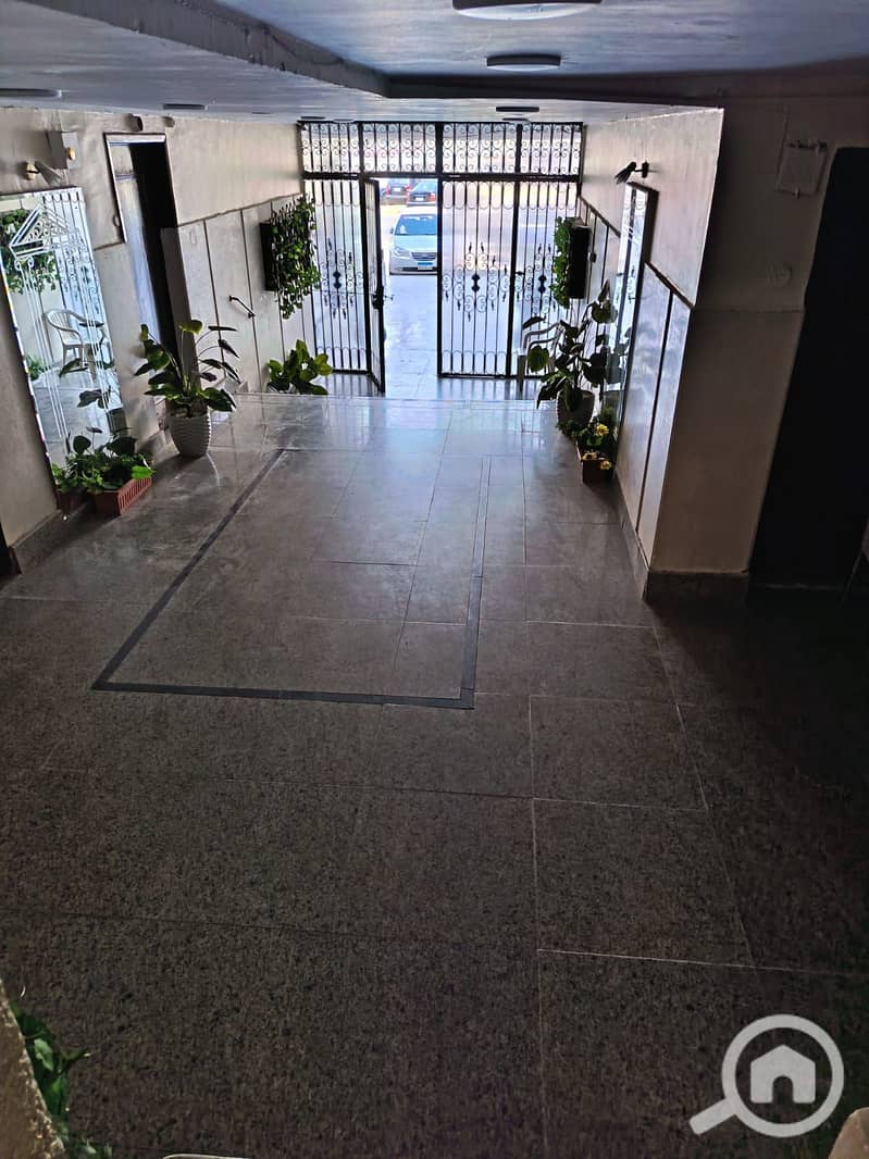 5 1000443573. jpg