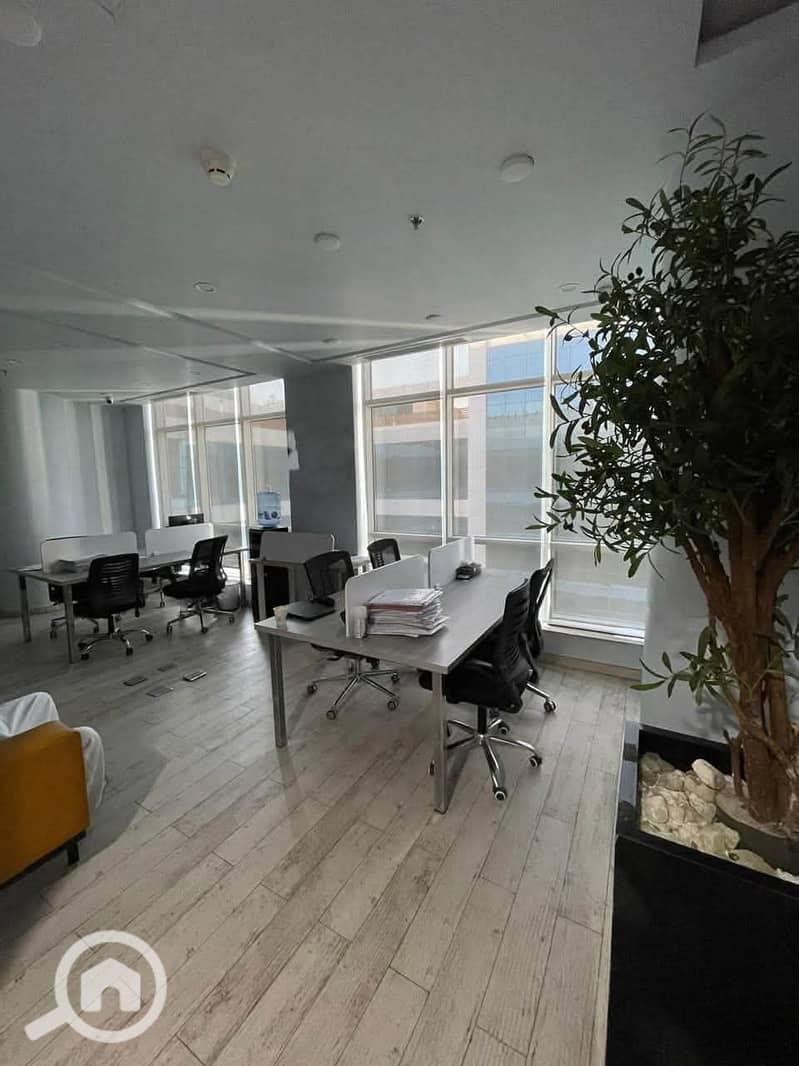 2 29ec2773-47ca-49ce-b5cd-f27986f49add. jpg