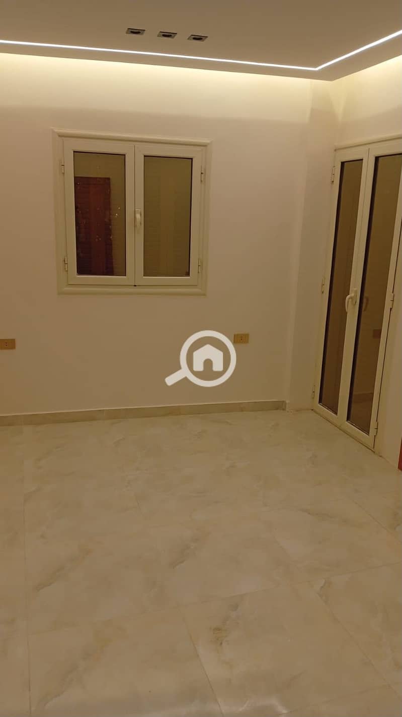 4 1000141759. jpg