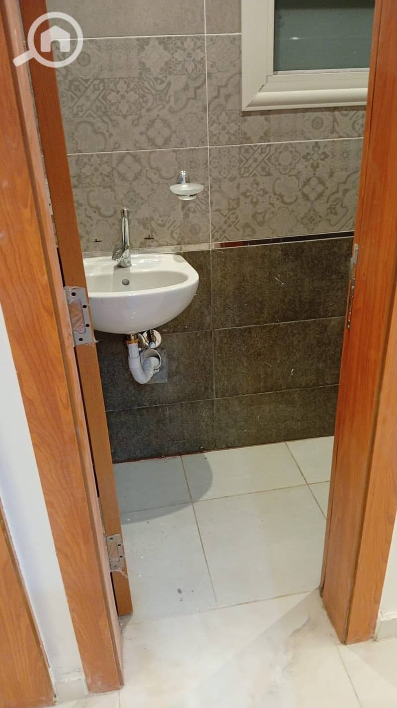 6 1000141750. jpg