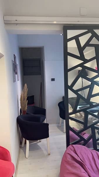 عقارات تجارية اخرى  للايجار في مصر الجديدة، القاهرة - استوديو