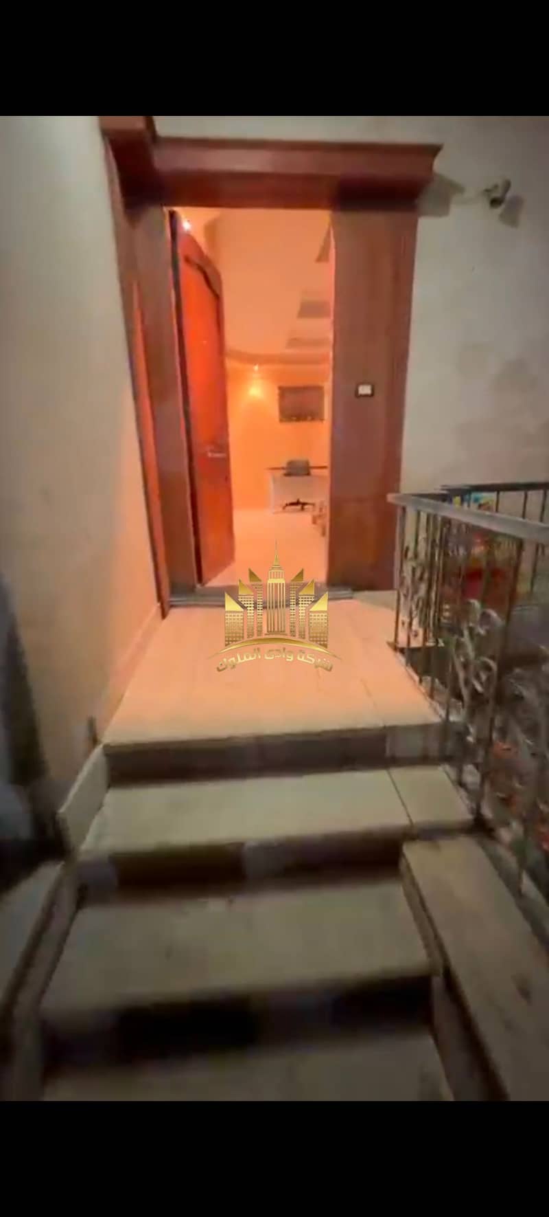 32 9123. jpg