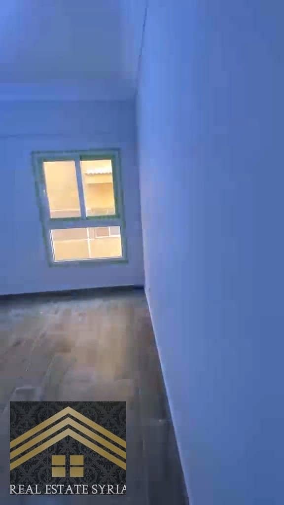 27 1000526620. jpg