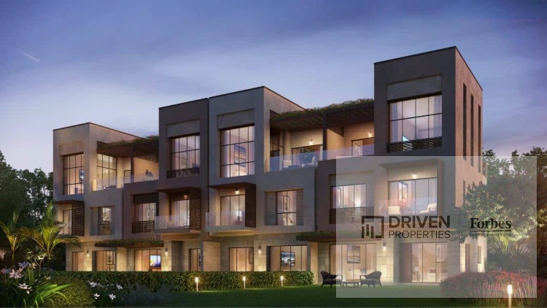 11 Townhouses-in-District-5-New-Cairo. jpg