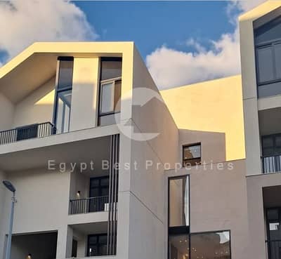 3 Bedroom Townhouse for Sale in Sheikh Zayed, Giza - IJHBJIAIAIAIIIAIIA. JPG