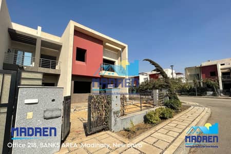 فیلا 3 غرف نوم للبيع في مدينتي، القاهرة - IMG-20260706-WA0010. jpg