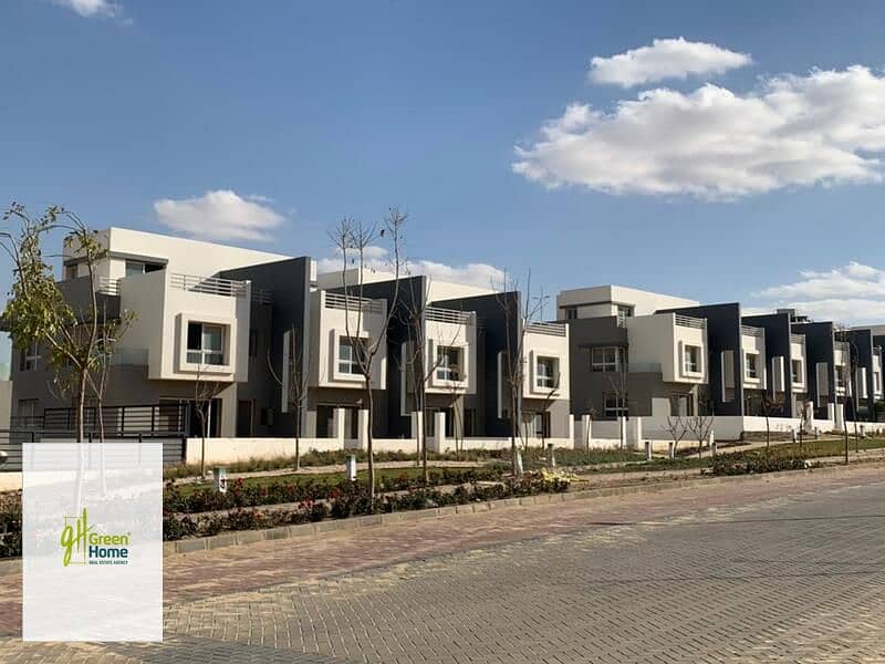 8 town modern. jpeg