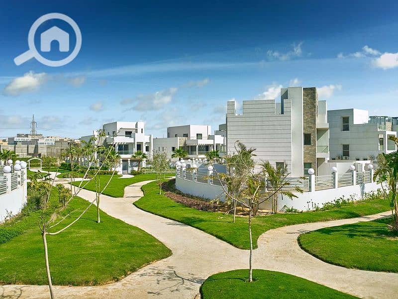 Twin Villa With Prime Location & Best Price - Vista 4