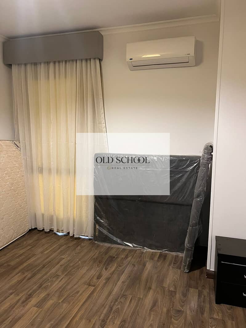 8 e3dbc7bf-e8bb-46a6-baca-a947e0279e69. jpg