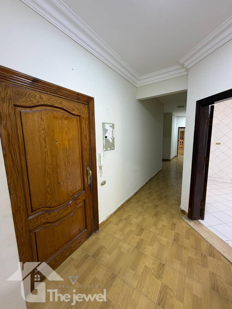 5 1000474870. jpg
