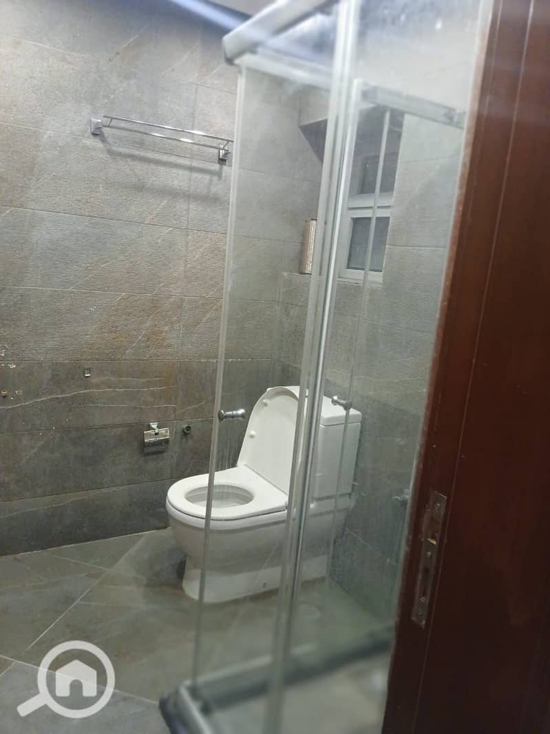 7 1000243084. jpg