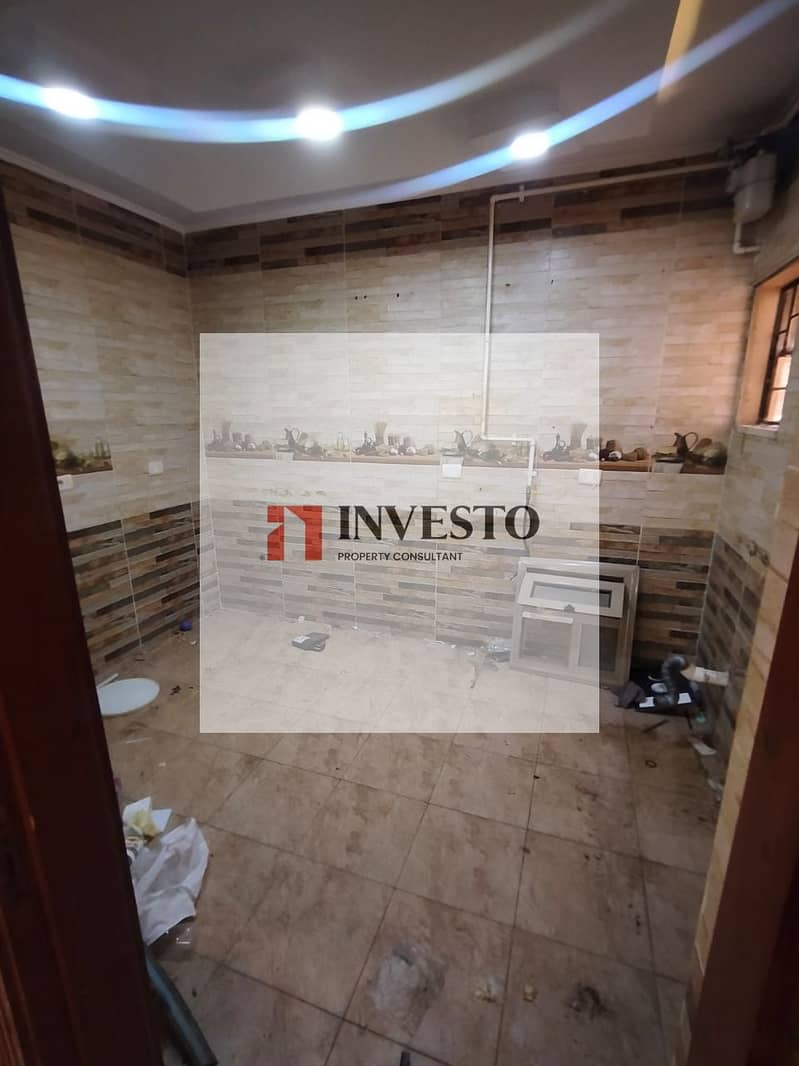11 1000423975. jpg