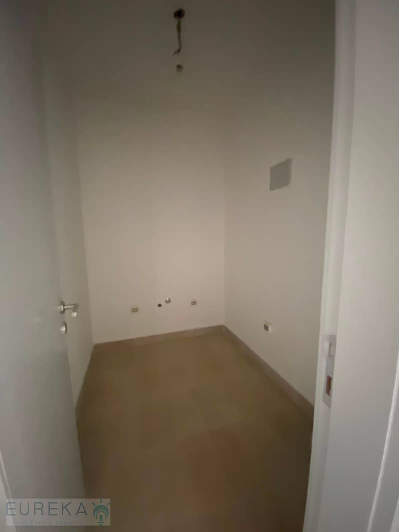For rent, 3 rooms in Al Burouj, 182 meters, corner unit in Al Burouj compound. - Vista 5