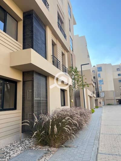 3 Bedroom Duplex for Sale in 6th of October, Giza - att. nJywNG4GKuG7QhpKp180AIBIkNm4c8Kvnwj6olKPBWo. jpg