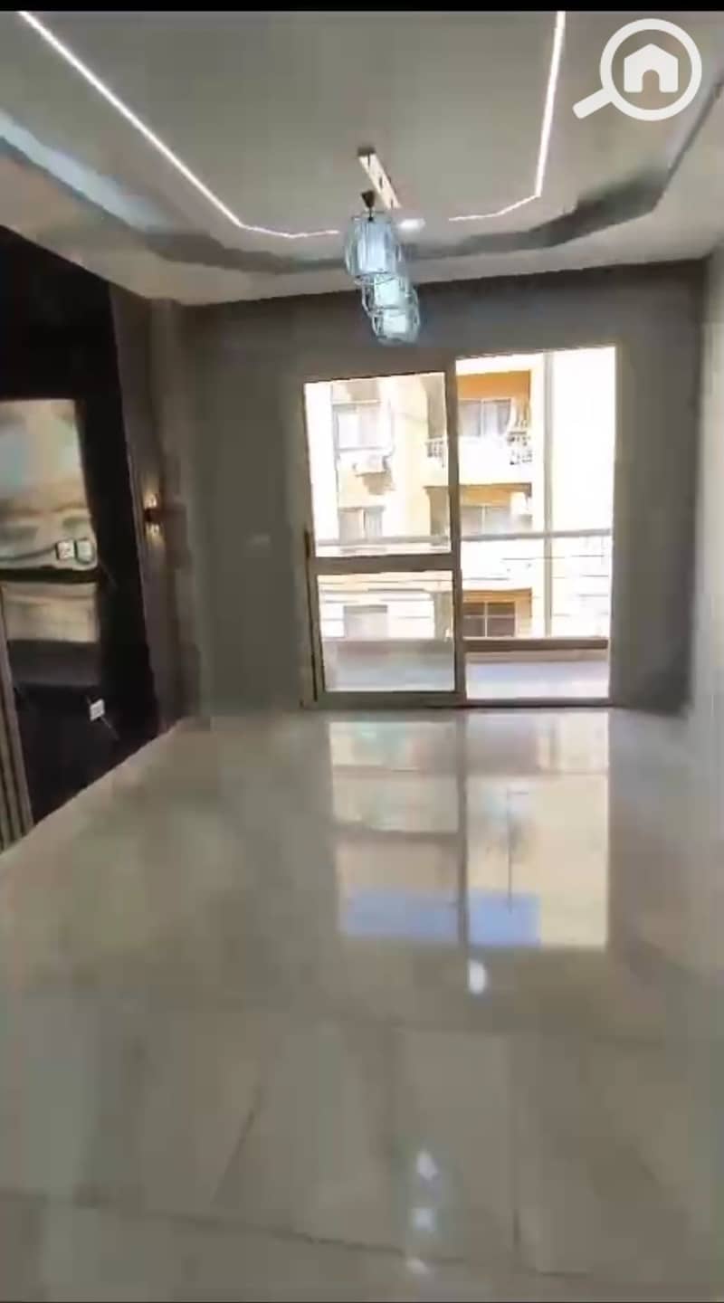 2 48523. jpg