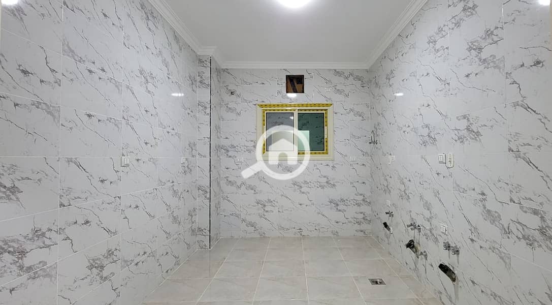 9 ce59b0ab-460e-4b10-bed2-575ce5ea9e69. jpg