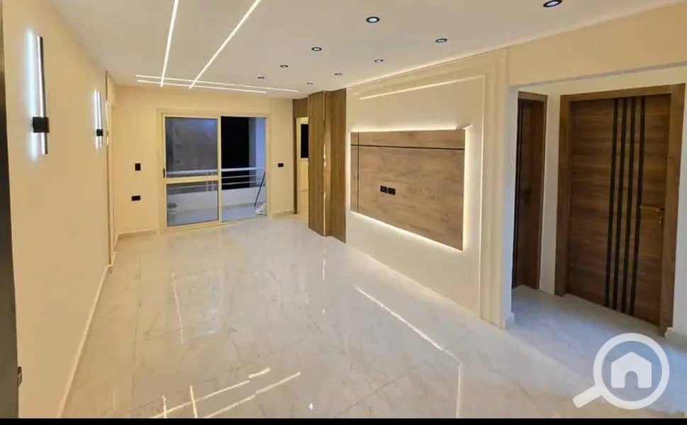 Inspect and move in immediately! Apartment for sale, 172 sqm on the tourist promenade in R7, New Administrative Capital. Prime location directly next - Vista 3