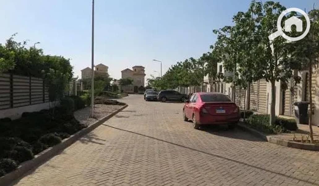4 aa7fe01a-e5b4-414b-8af4-4f0a5603b188. jpg