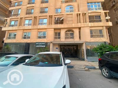 5 Bedroom Flat for Sale in Zahraa Al Maadi, Cairo - 37e11ccb-edf9-4c84-8bbe-4568a44a1cdd. jpg