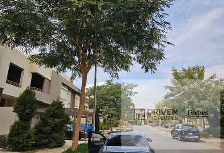 4 Bedroom Townhouse for Sale in 6th of October, Giza - original (1). jpg