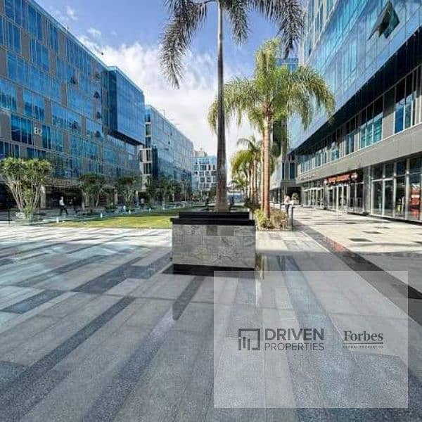 8 capital business park (3). jpg