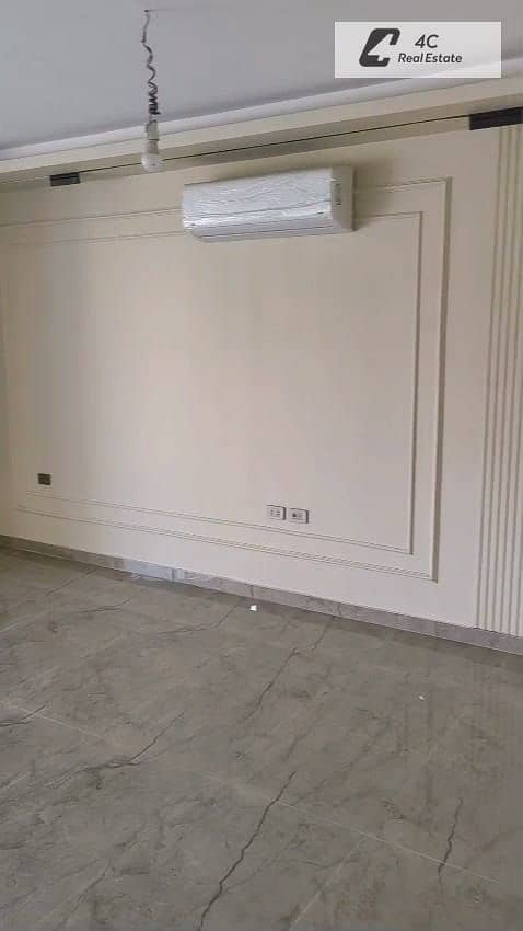 4 WhatsApp_Image_2025-12-22_at_17.15. 59. jpeg