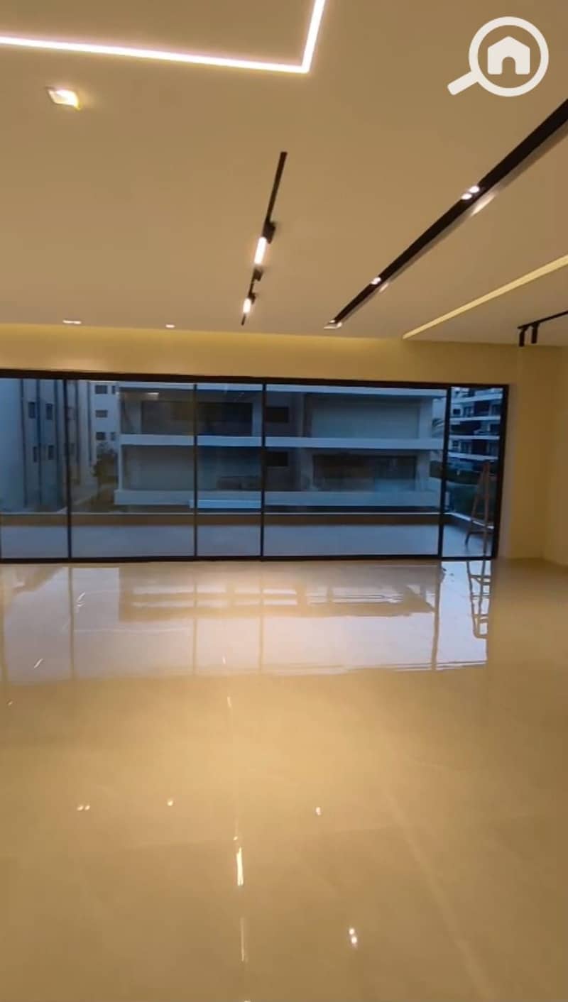 2 1000368294. jpg