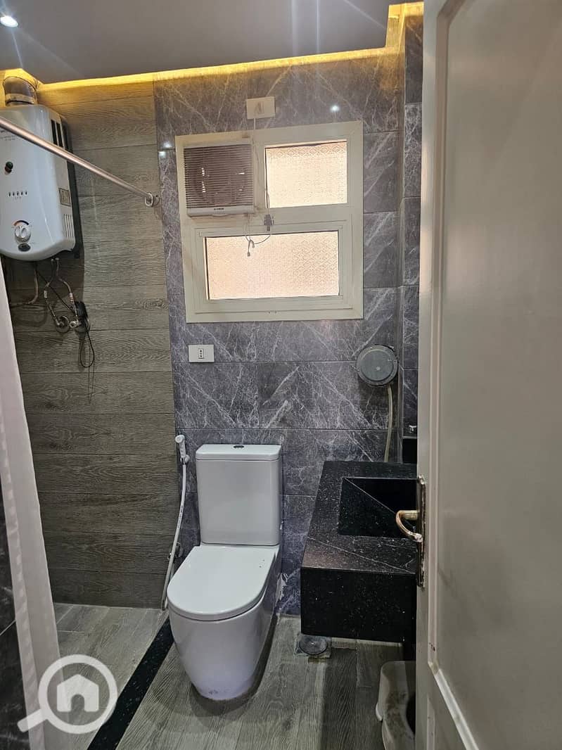 5 1000725940. jpg