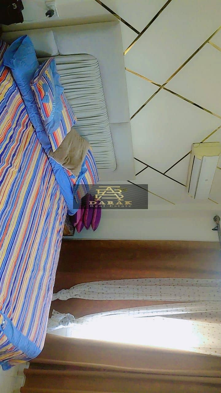 5 eb34a87c-ea59-4401-8a94-2df40bc35f33. jpg