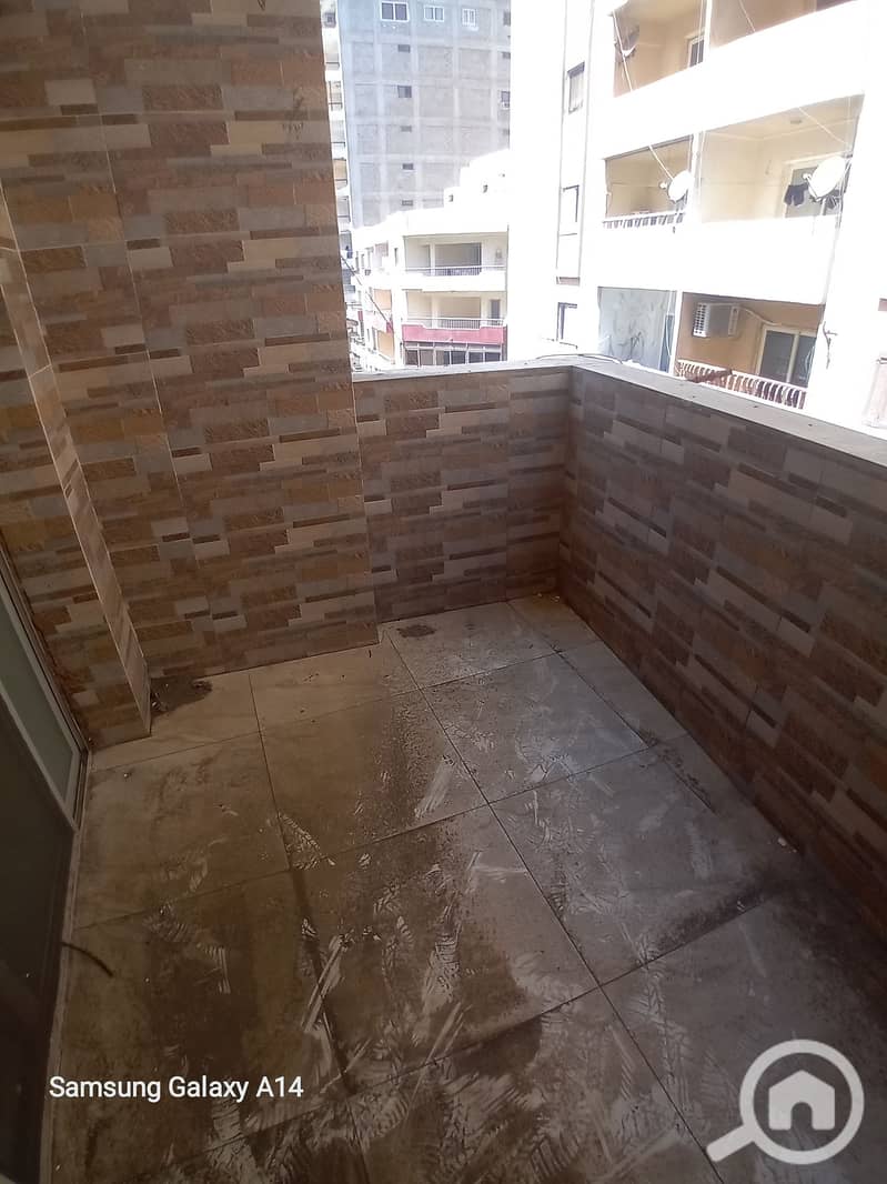 4 1000732303. jpg