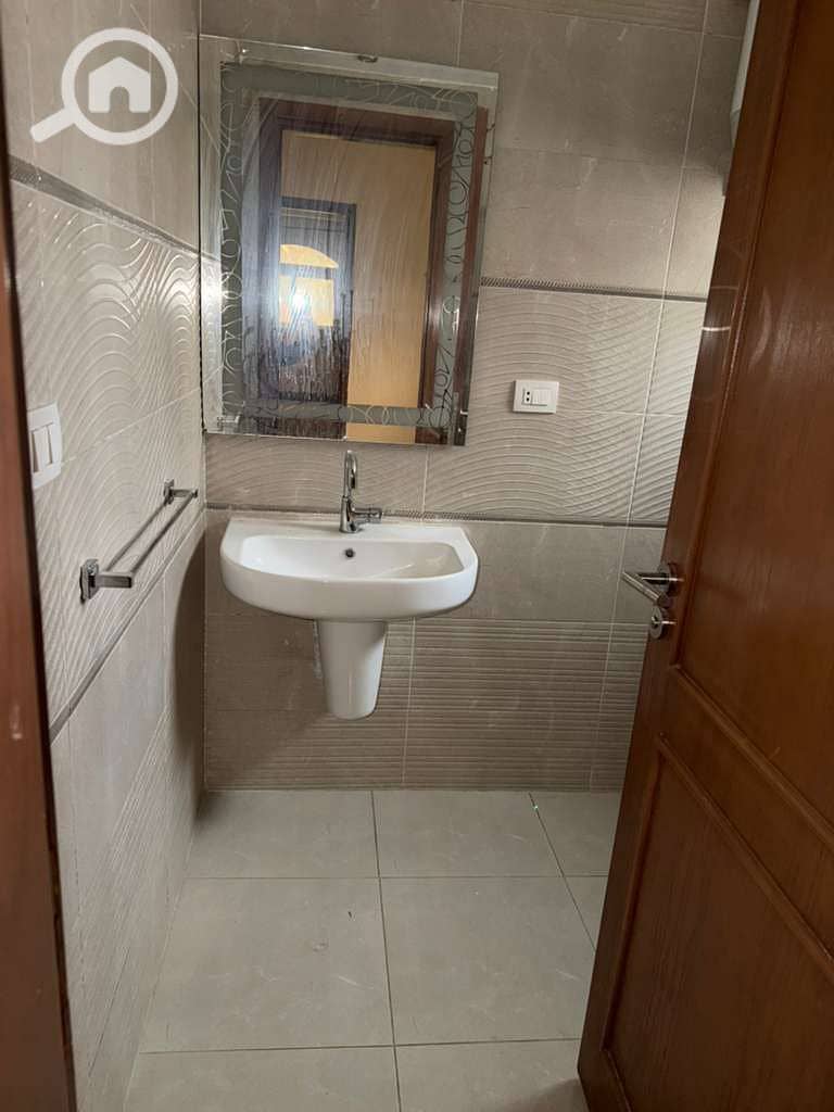 7 1000074541. jpg
