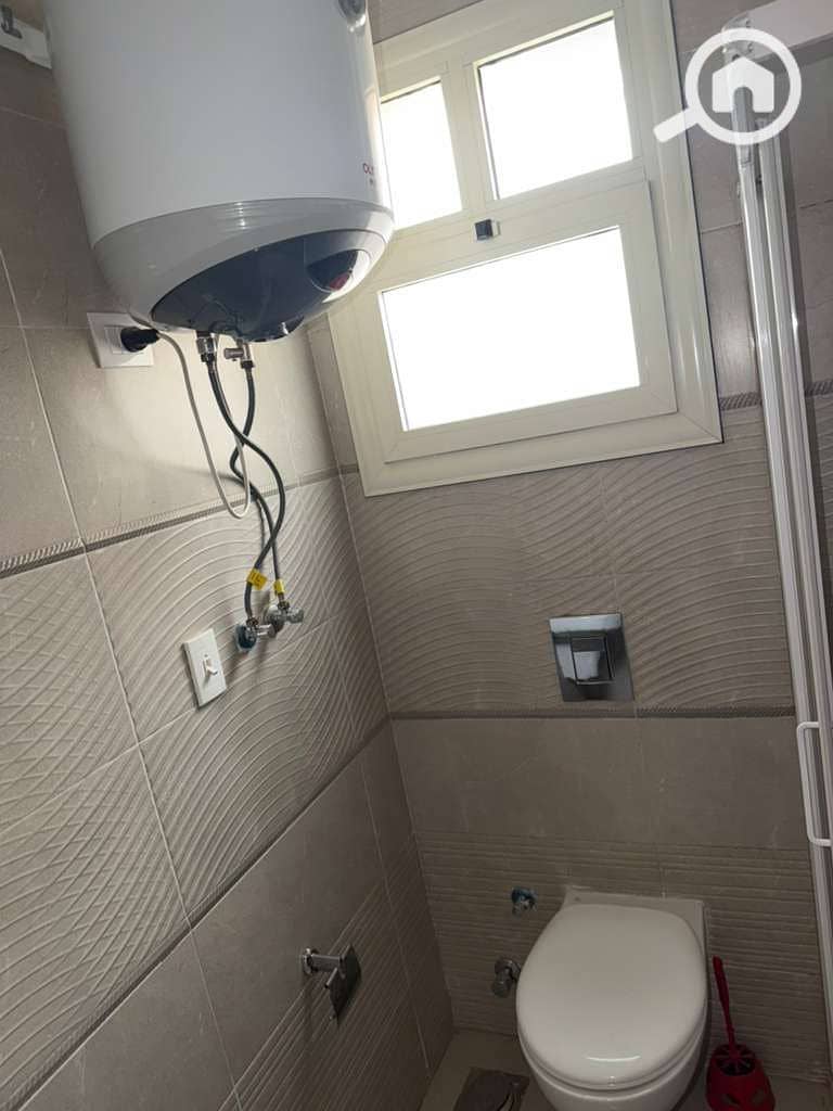9 1000074543. jpg