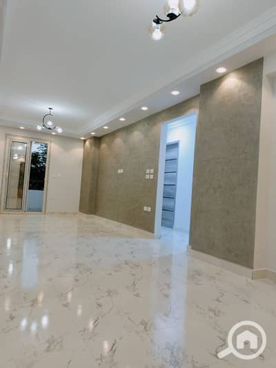 3 Bedroom Flat for Sale in Zahraa Al Maadi, Cairo - 205f2c00-a198-485b-89d3-fa7708e00a1c. jpg 3 Bedroom Flat for Sale in Zahraa Al Maadi, Cairo - 205f2c00-a198-485b-89d3-fa7708e00a1c. jpg