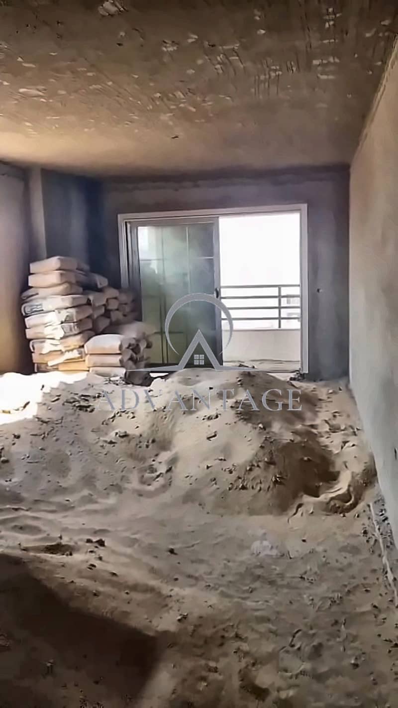 4 02_hallway. jpg