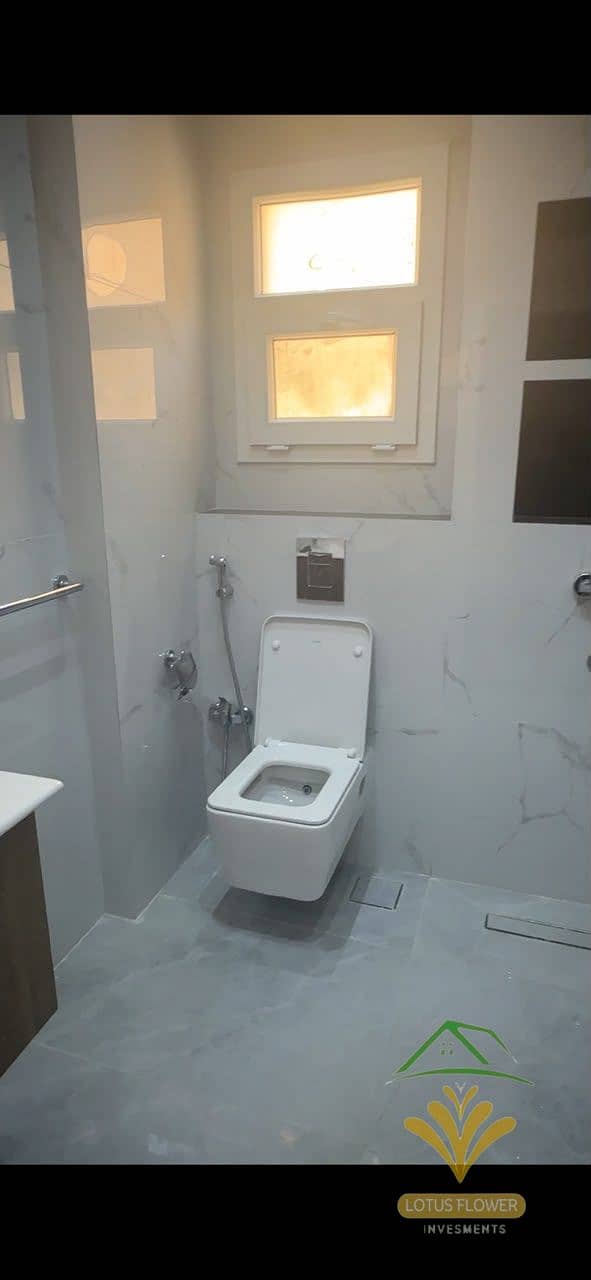 7 1001162305. jpg
