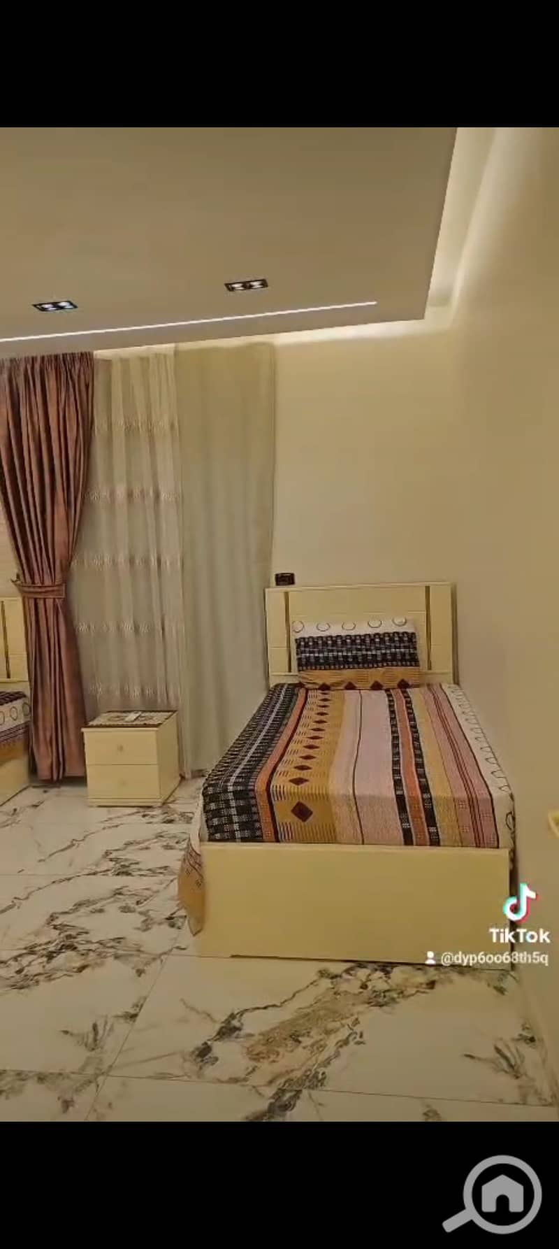 41 1000415611. jpg