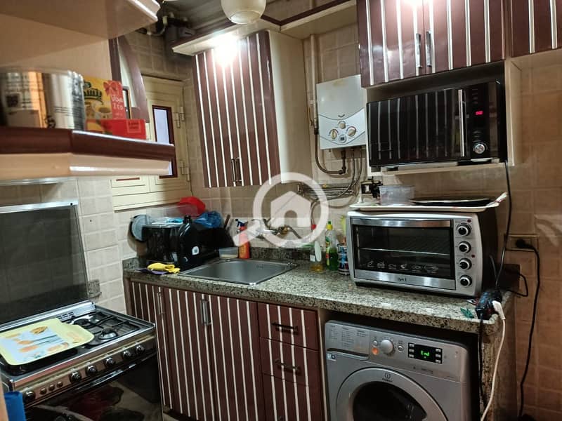 Furnished 100 apartment for rent in front of Green Plaza, air-conditioned. - Vista 5