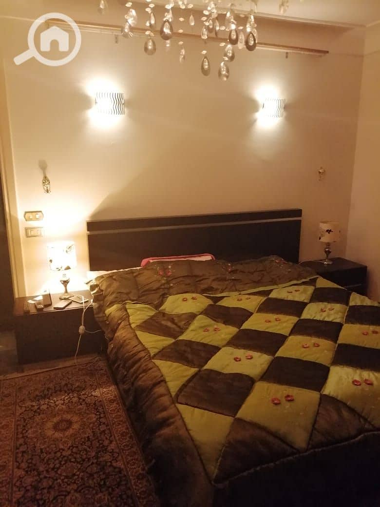 Furnished 100 apartment for rent in front of Green Plaza, air-conditioned. - Altro