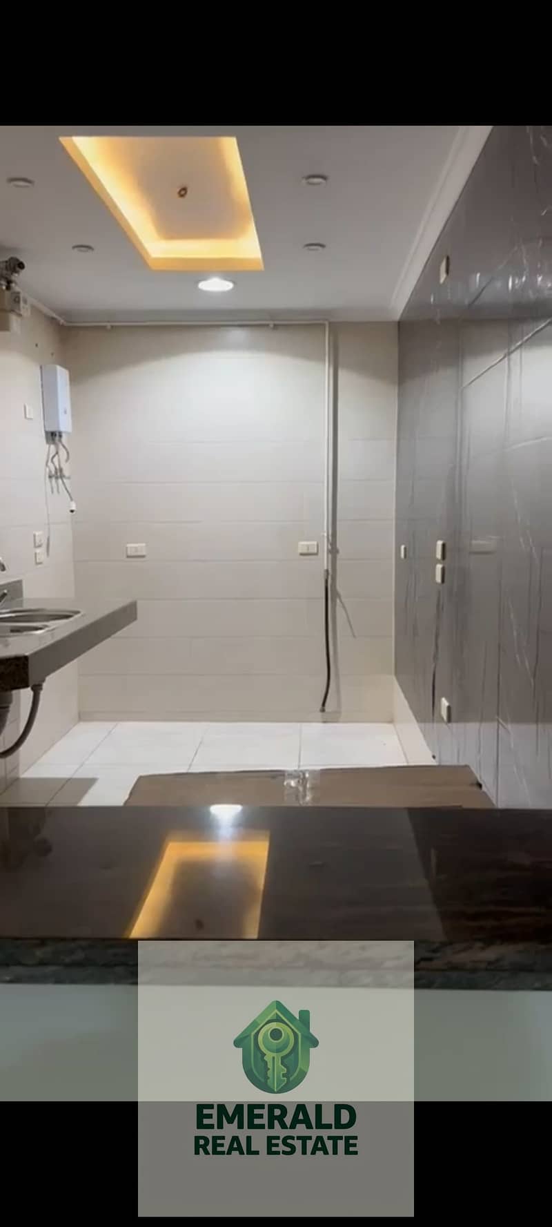 9 1000665439. jpg