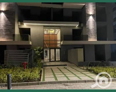 3 Bedroom Townhouse for Sale in Hadayek October, Giza - WhatsApp Image 2026-02-10 at 12.29. 58 PM (2). jpg 3 Bedroom Townhouse for Sale in Hadayek October, Giza - WhatsApp Image 2026-02-10 at 12.29. 58 PM (2). jpg
