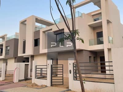 5 Bedroom Twin House for Sale in New Cairo, Cairo - 998dde6c-1987-4f94-b16e-55cbc7040a2e. jpg