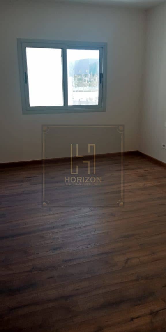 Semi furnished apartment 3rooms rent Cairo Festival City CFC - Vista 4