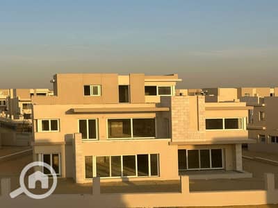 4 Bedroom Townhouse for Sale in 6th of October, Giza - WhatsApp Image 2025-03-08 at 12.52. 28 PM. jpeg